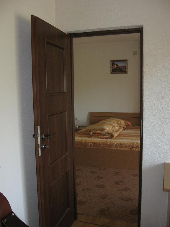 Pensiunea Pomi -Oesti Hotel Albestii Paminteni Ruang foto