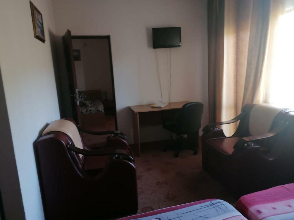 Pensiunea Pomi -Oesti Hotel Albestii Paminteni Bagian luar foto