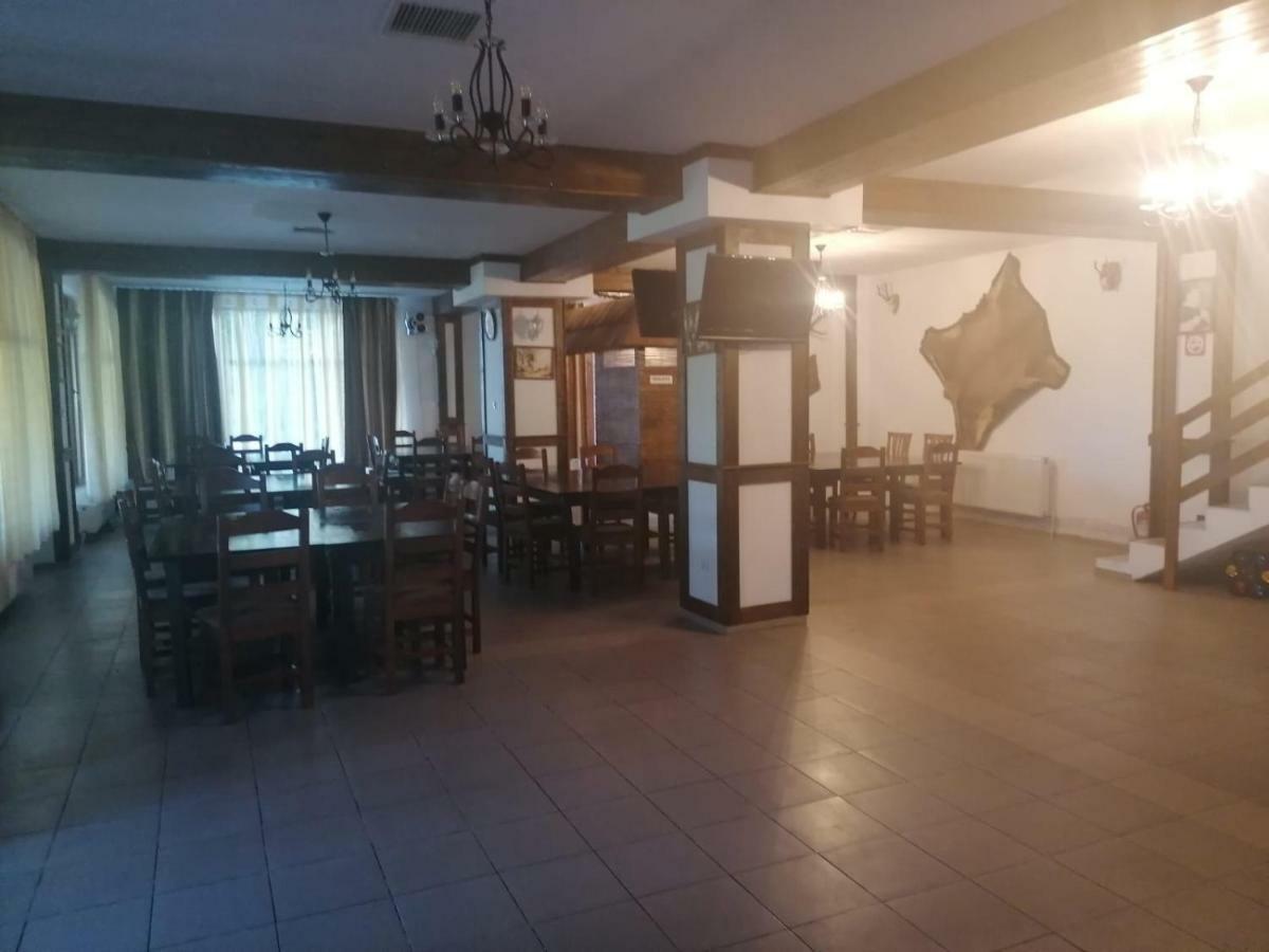 Pensiunea Pomi -Oesti Hotel Albestii Paminteni Bagian luar foto